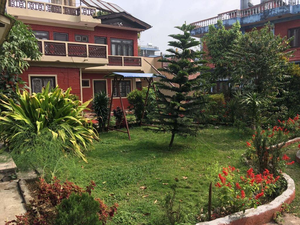 Trekkers Lodge Pokhara Exterior photo